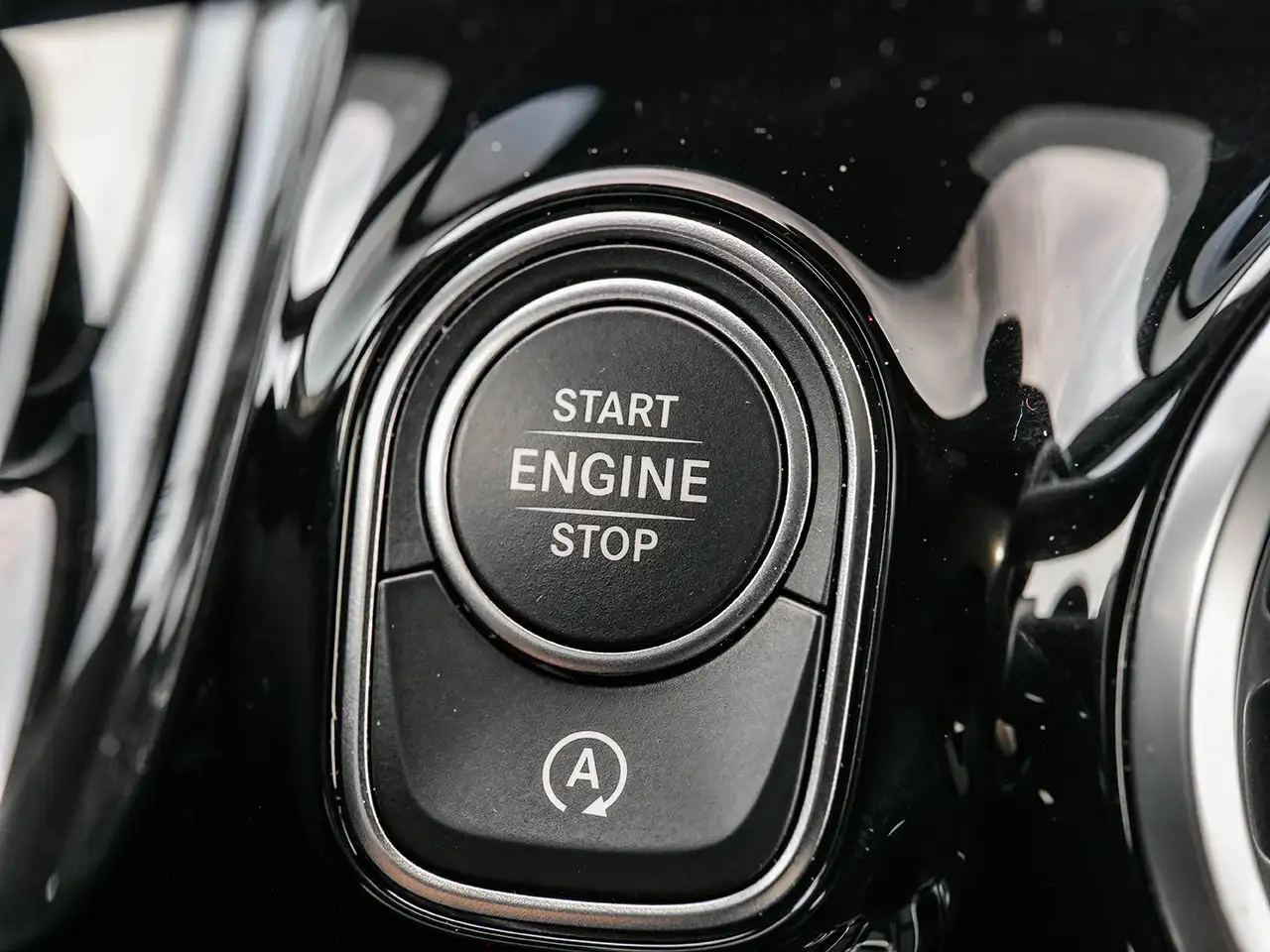 Mercedes-Benz GLA снимка Mercedes-Benz GLA