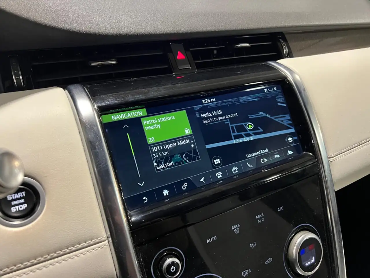 Land Rover Discovery Sport снимка Land Rover Discovery Sport