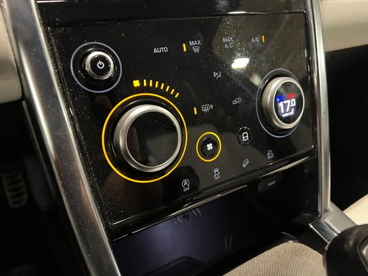 Land Rover Discovery Sport снимка Land Rover Discovery Sport
