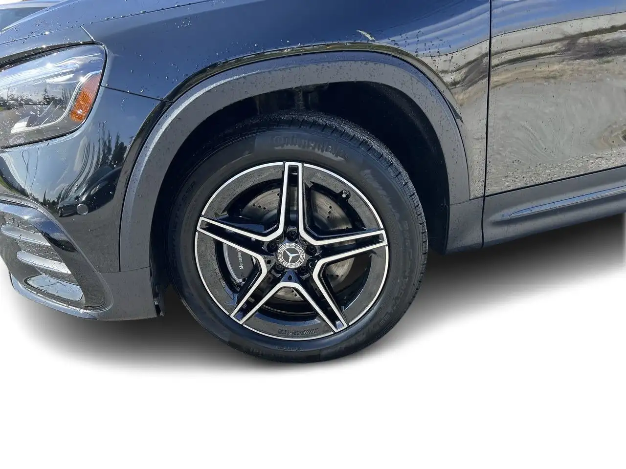 Mercedes-Benz GLB снимка Mercedes-Benz GLB