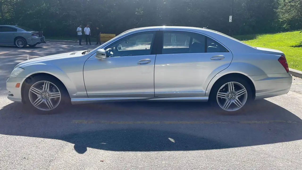 Mercedes-Benz S-Class photo Mercedes-Benz S-Class