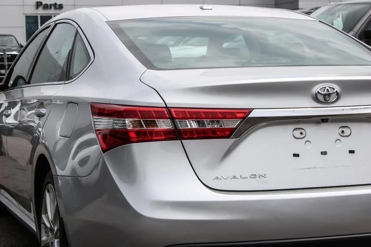 Toyota Avalon photo Toyota Avalon