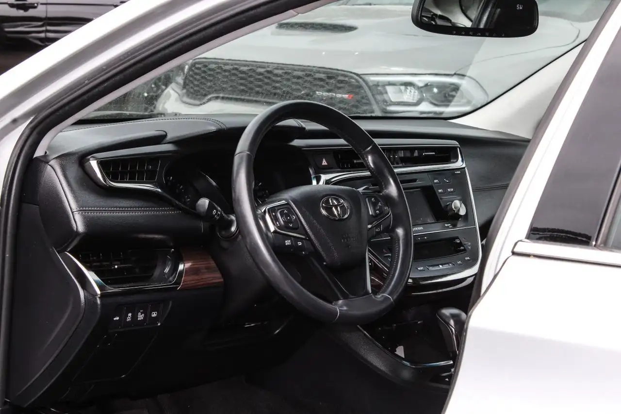 Toyota Avalon photo Toyota Avalon