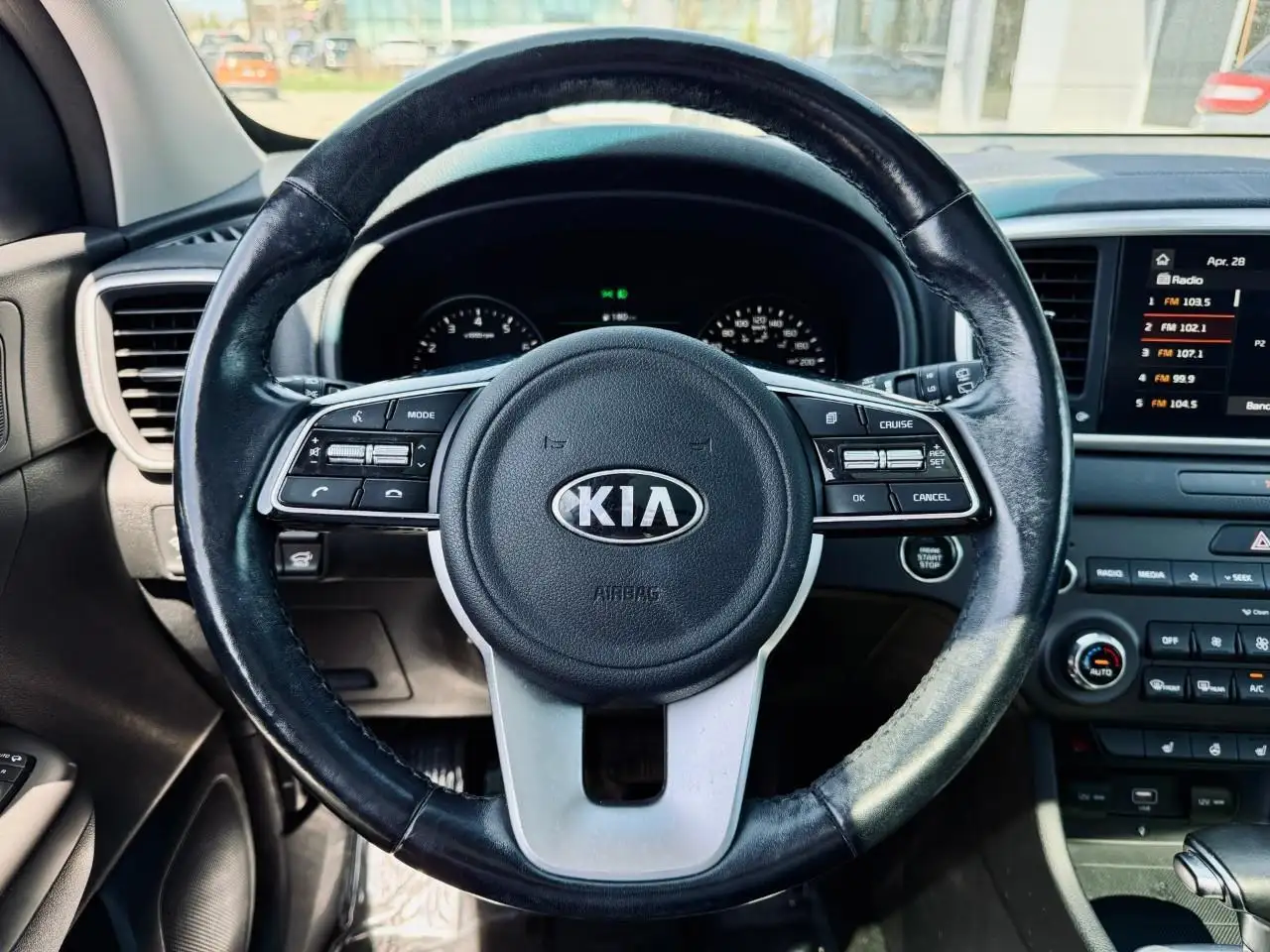Kia Sportage снимка Kia Sportage