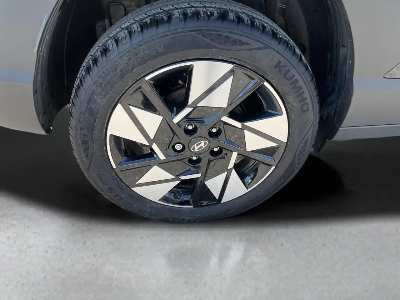 Hyundai KONA photo Hyundai KONA