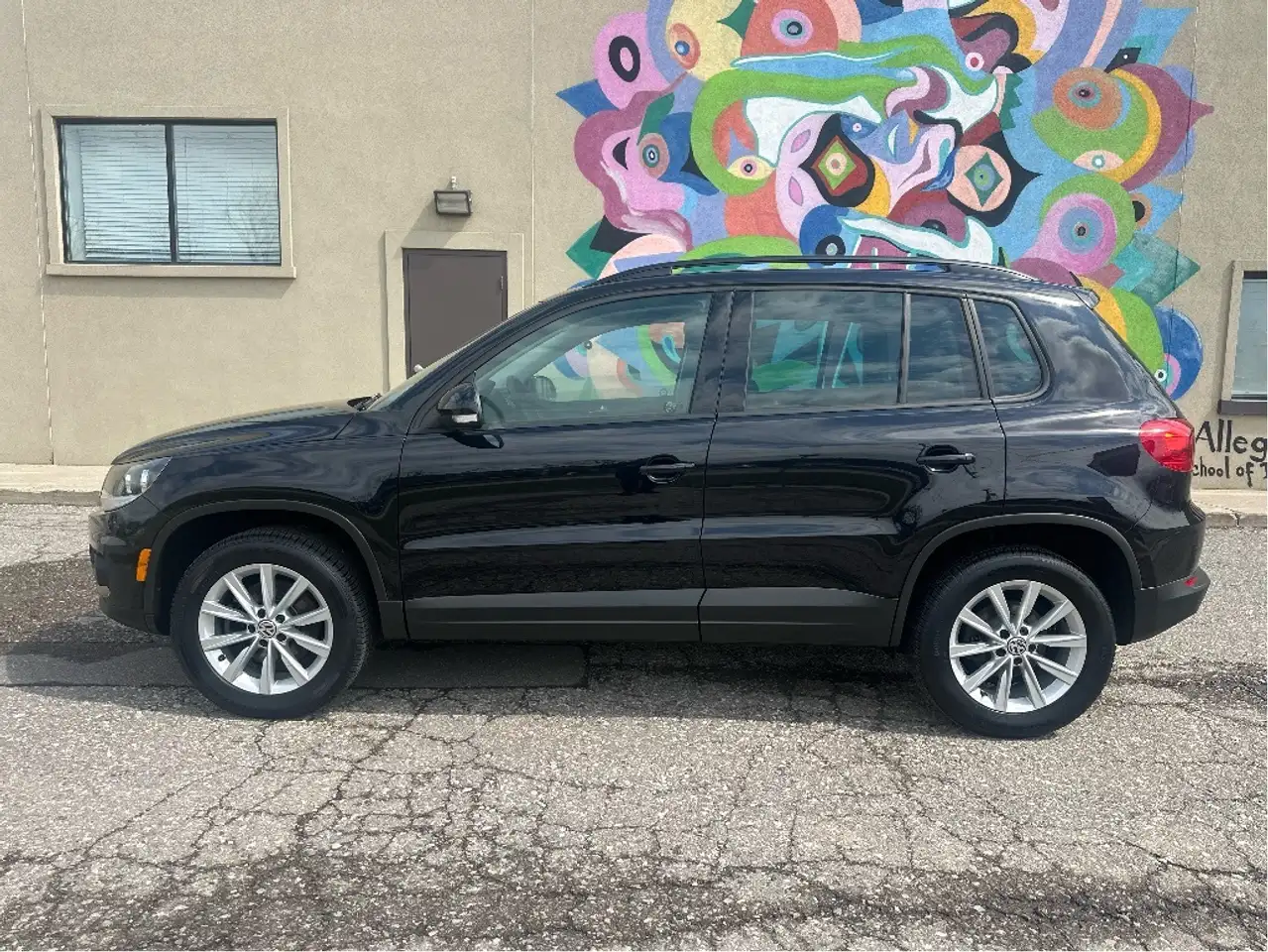 Volkswagen Tiguan снимка Volkswagen Tiguan