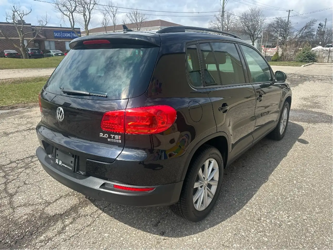 Volkswagen Tiguan снимка Volkswagen Tiguan