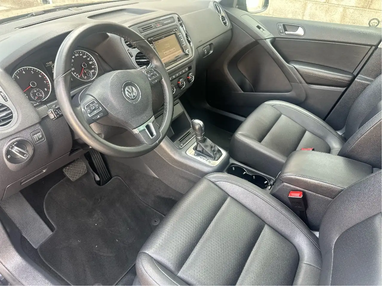 Volkswagen Tiguan снимка Volkswagen Tiguan