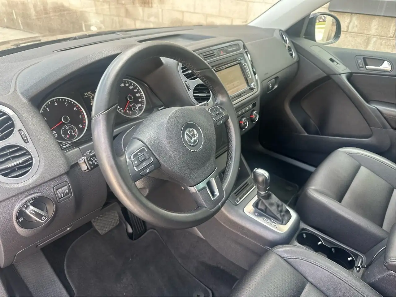 Volkswagen Tiguan снимка Volkswagen Tiguan