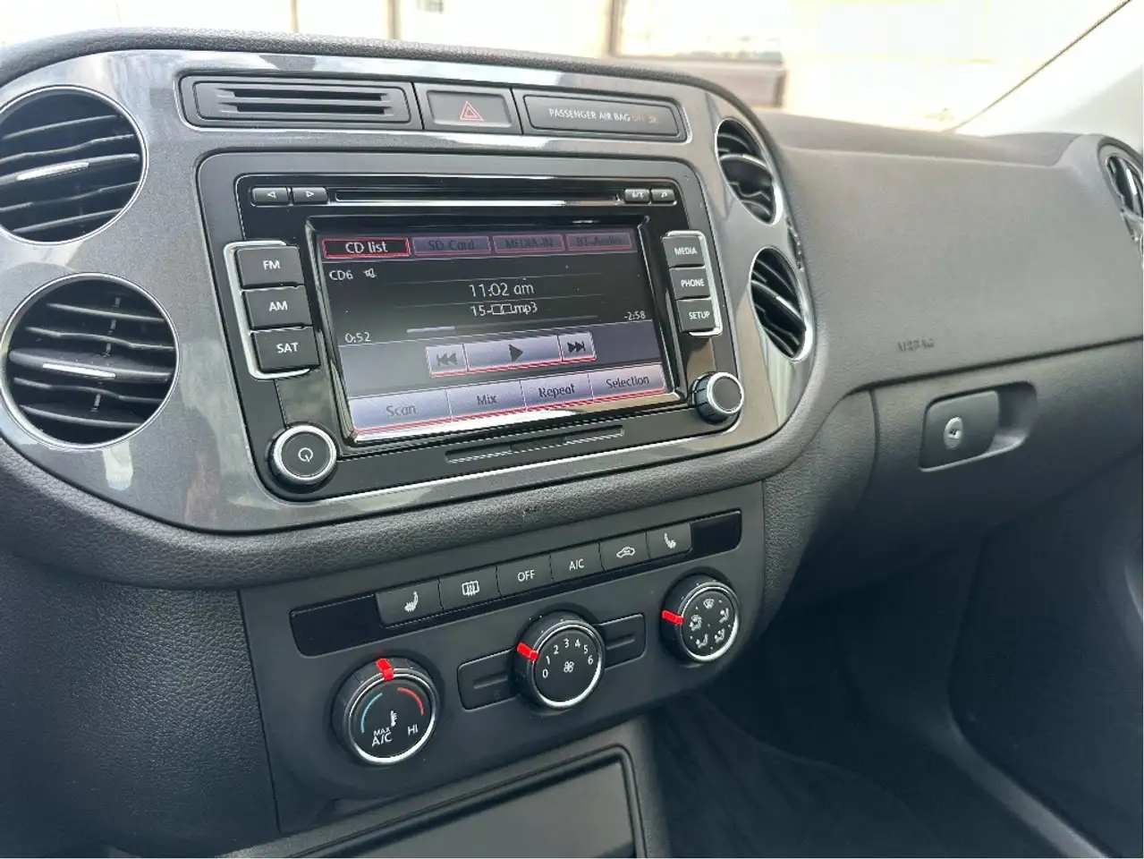 Volkswagen Tiguan снимка Volkswagen Tiguan