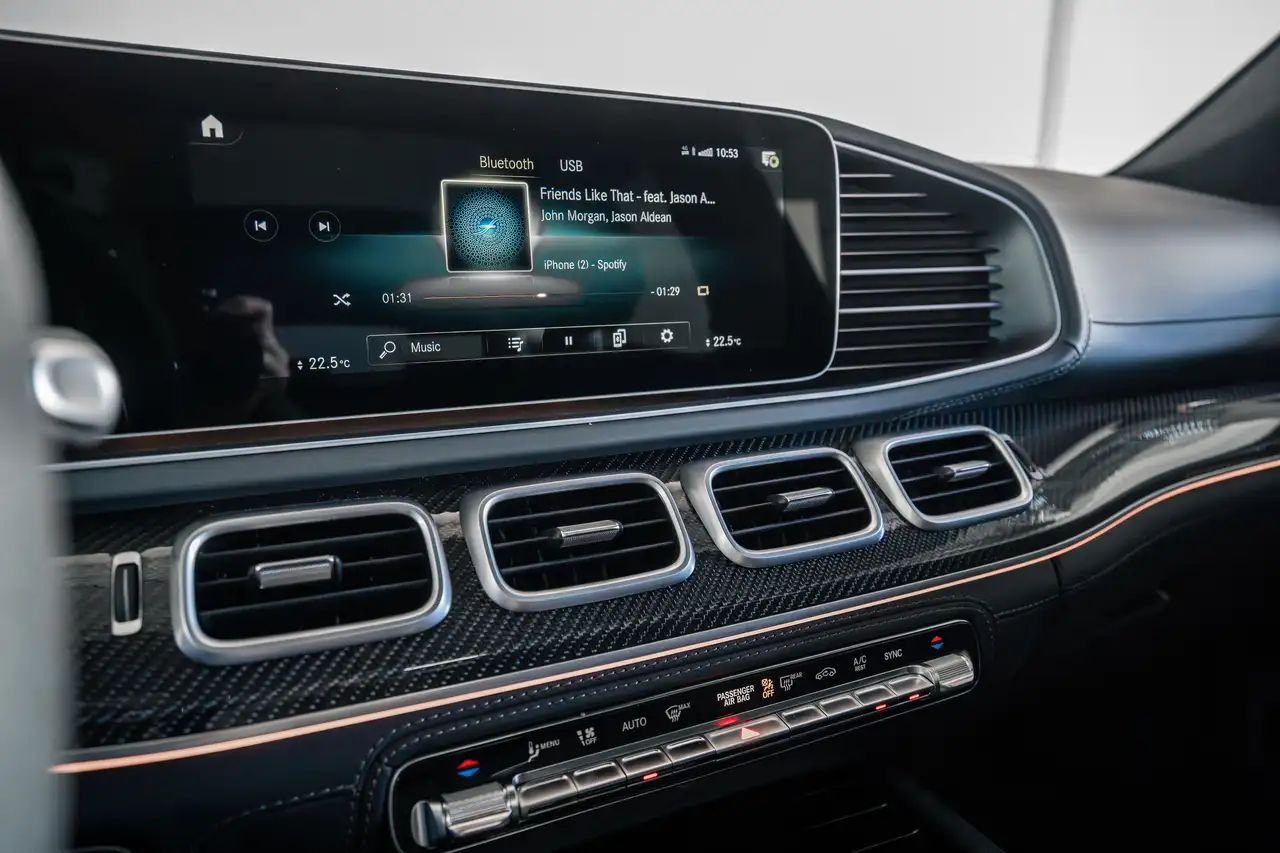 Mercedes-Benz GLE снимка Mercedes-Benz GLE