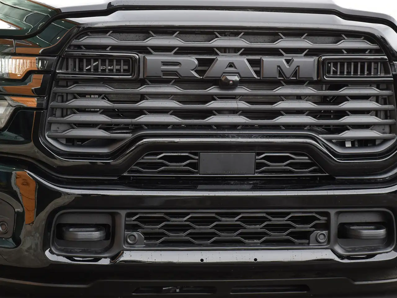 RAM 3500 снимка RAM 3500