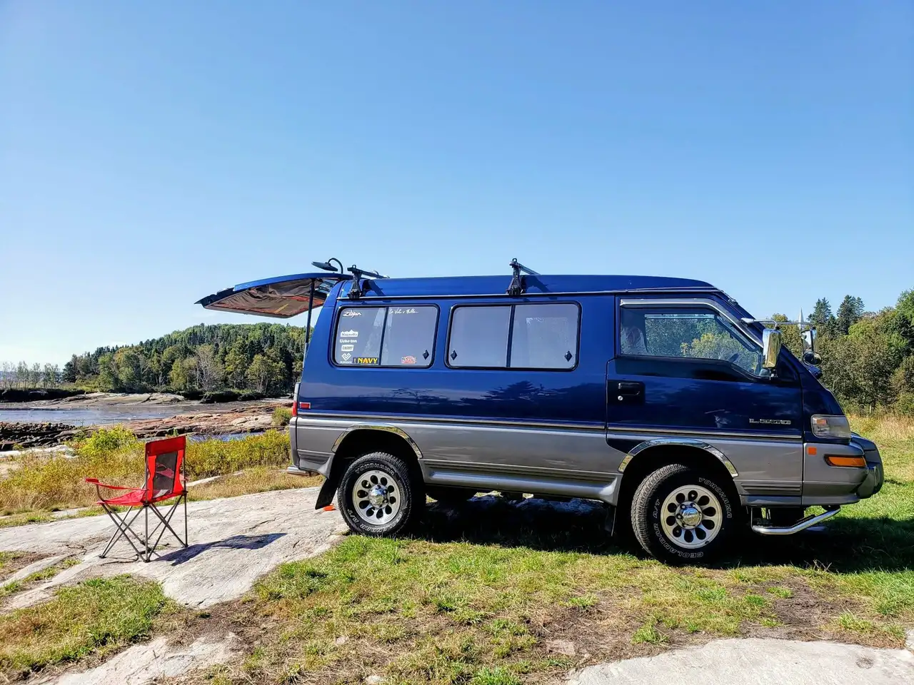 Mitsubishi Delica снимка Mitsubishi Delica