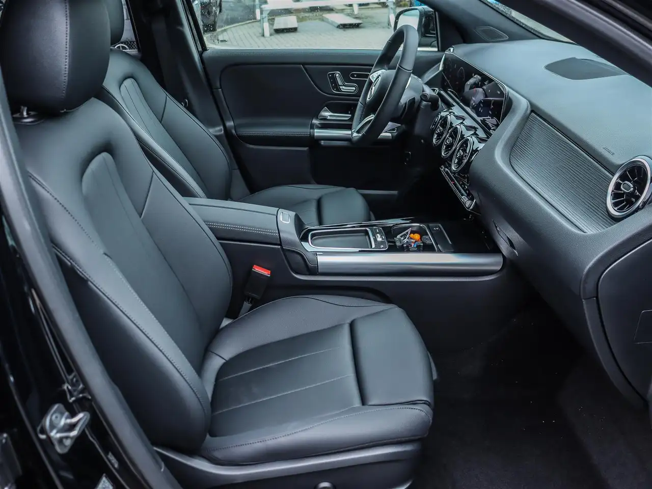 Mercedes-Benz GLA fotografie Mercedes-Benz GLA