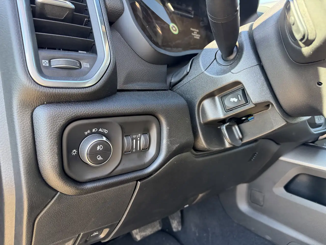 RAM 3500 photo RAM 3500