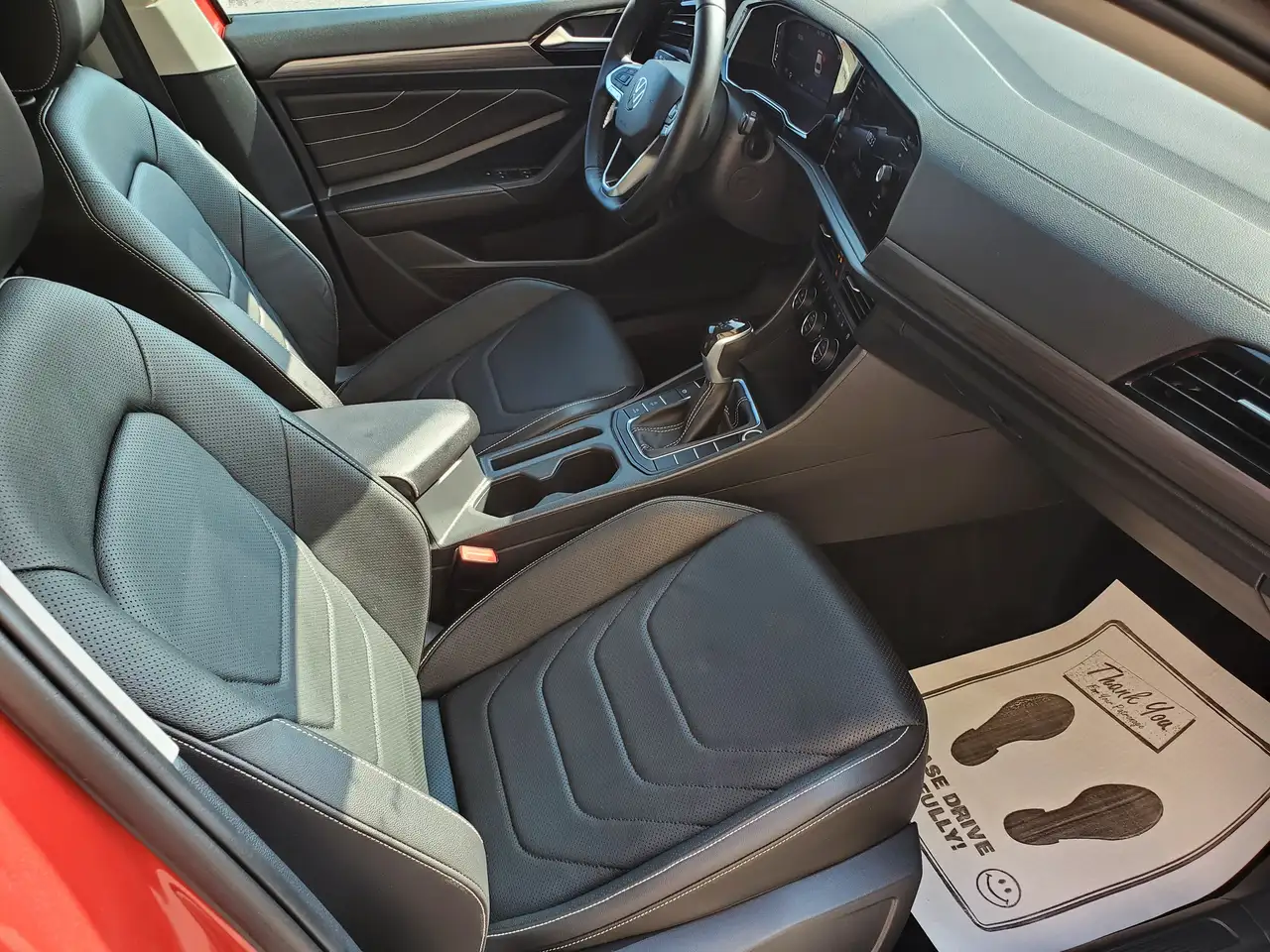 Volkswagen Jetta снимка Volkswagen Jetta
