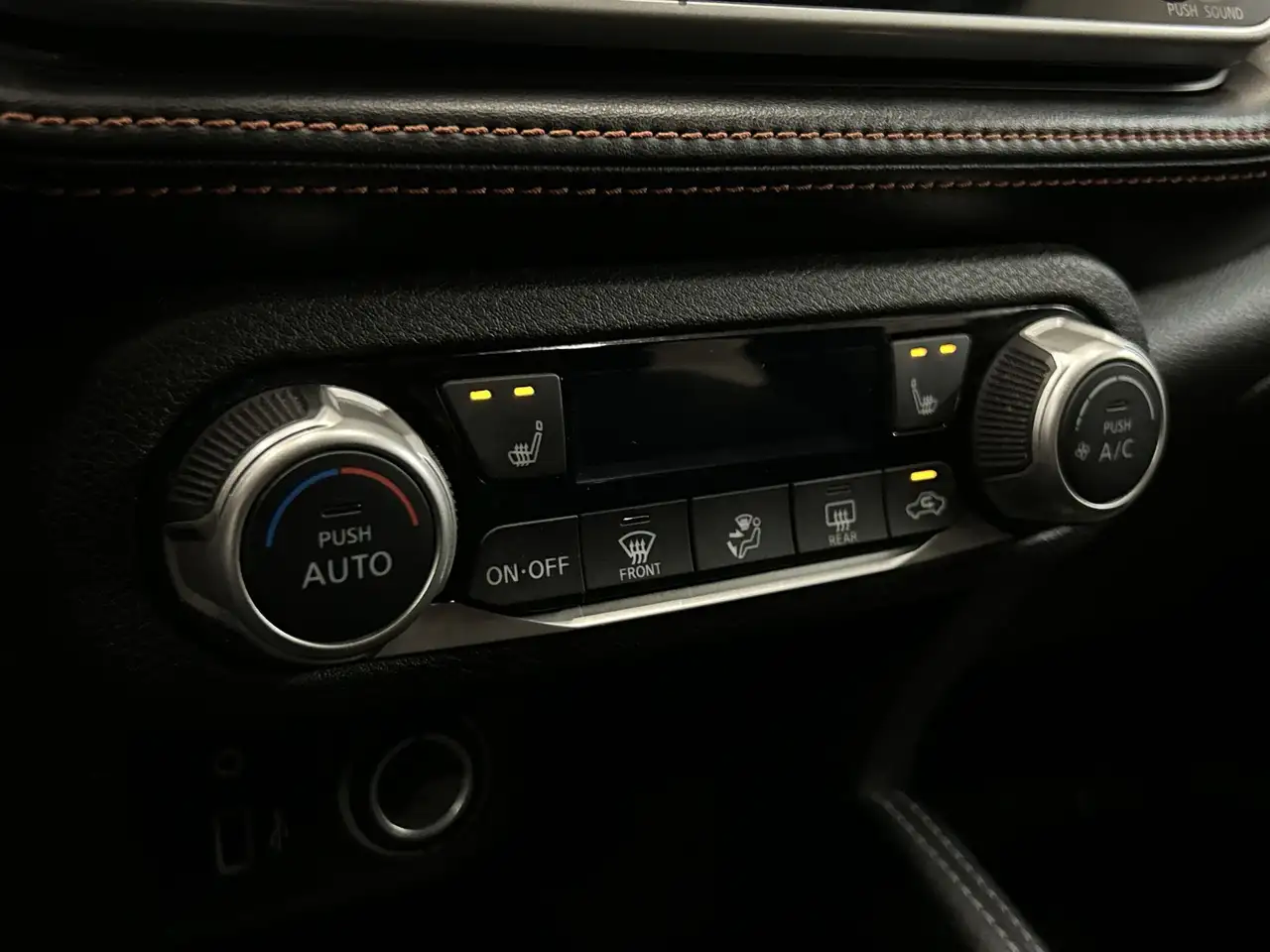 Nissan Kicks снимка Nissan Kicks