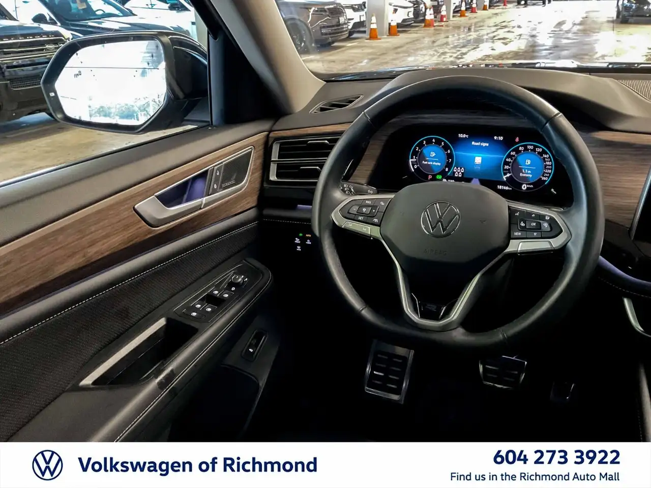 Volkswagen Atlas photo Volkswagen Atlas