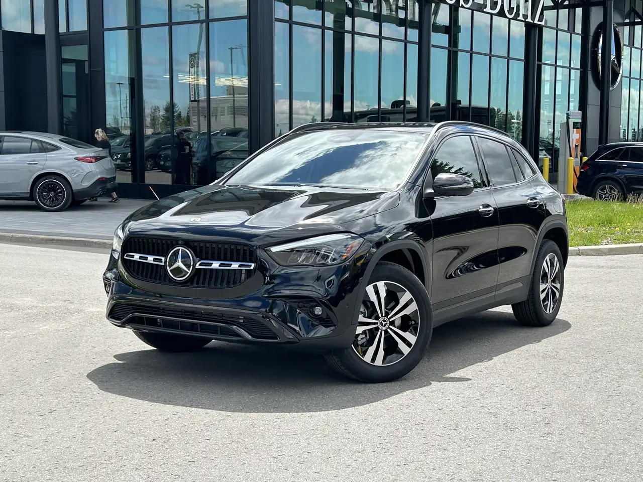 Mercedes-Benz GLA снимка Mercedes-Benz GLA