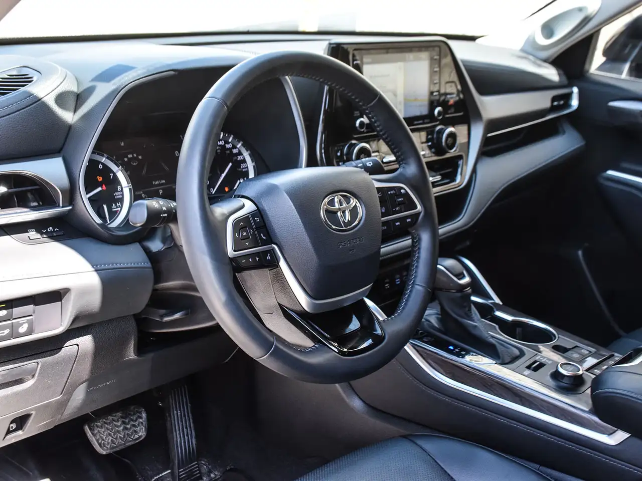 Toyota Highlander photo Toyota Highlander