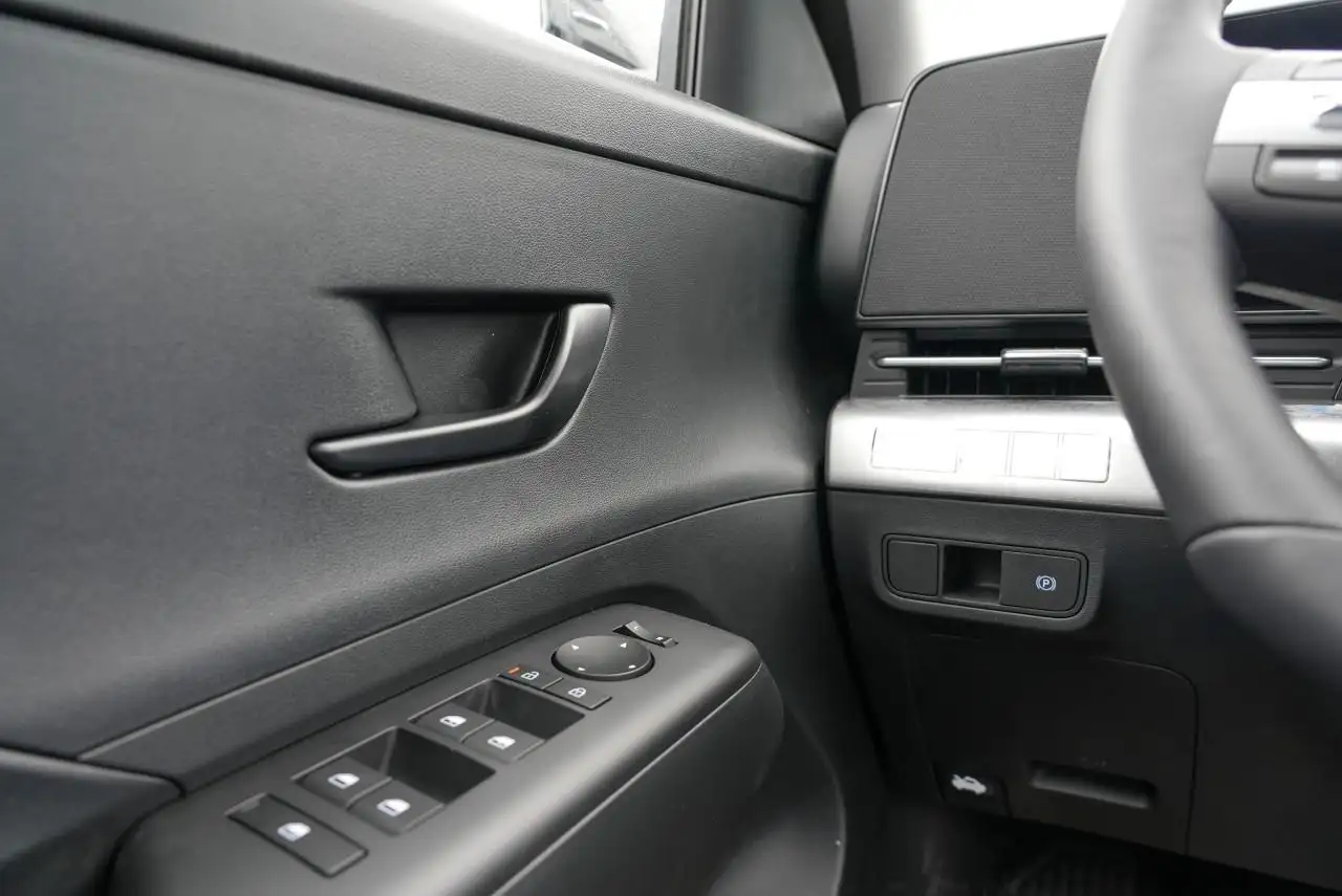 Hyundai KONA photo Hyundai KONA