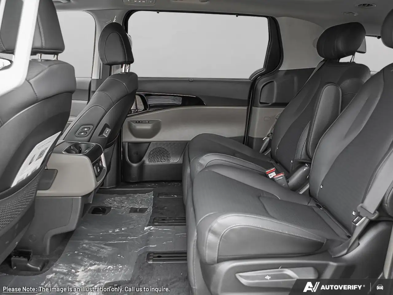 Kia Carnival снимка Kia Carnival