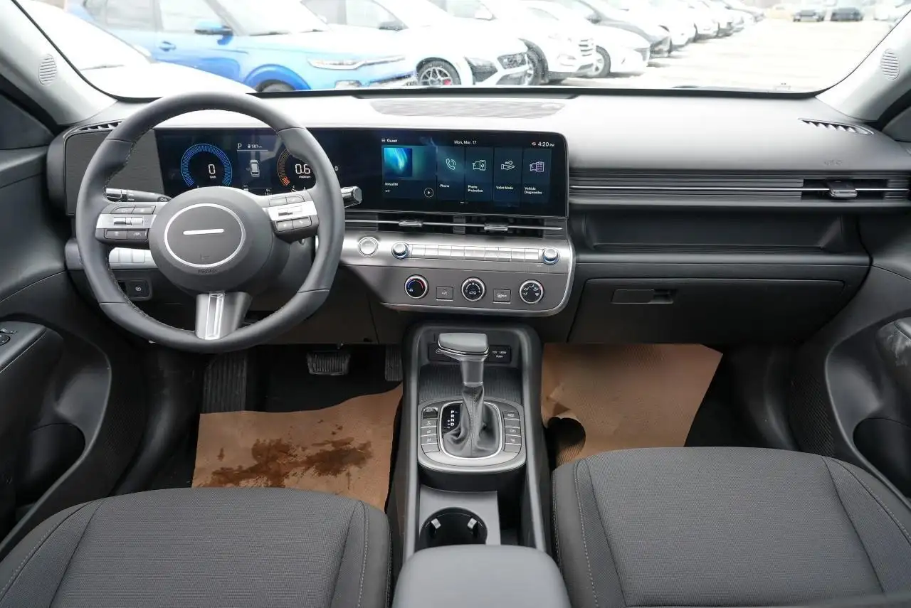Hyundai KONA photo Hyundai KONA