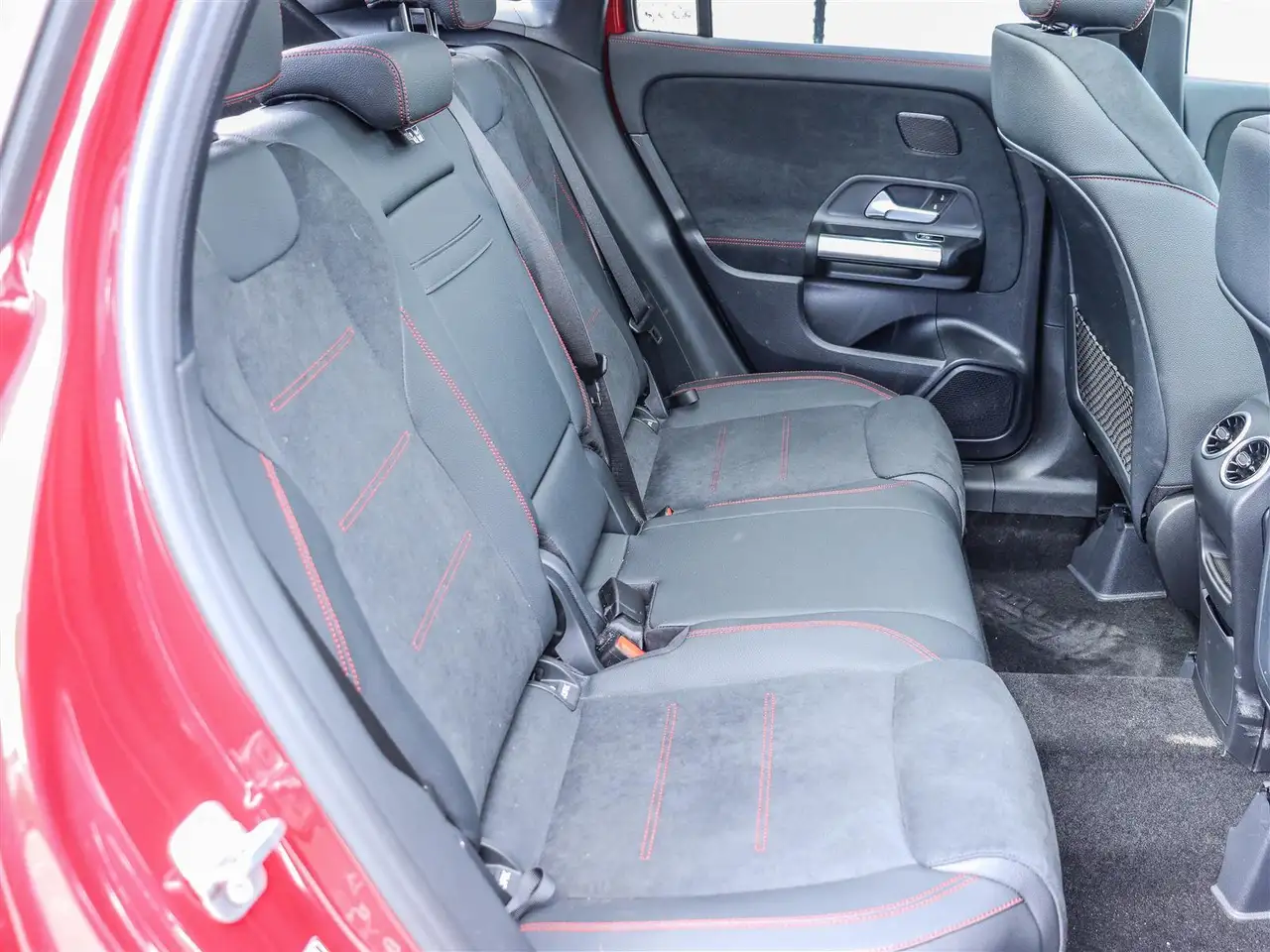 Mercedes-Benz GLA fotografie Mercedes-Benz GLA