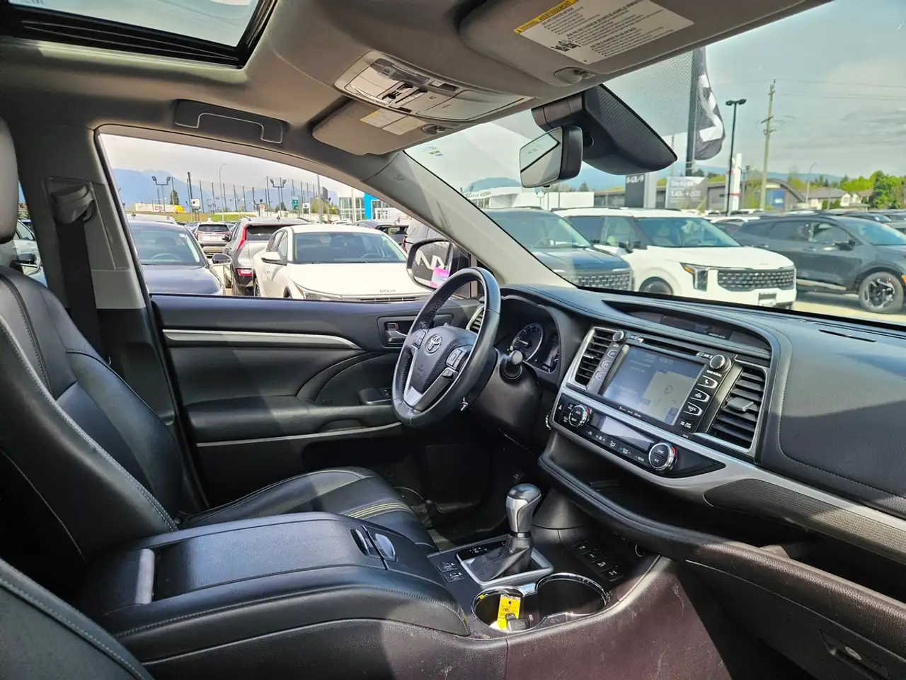Toyota Highlander photo Toyota Highlander