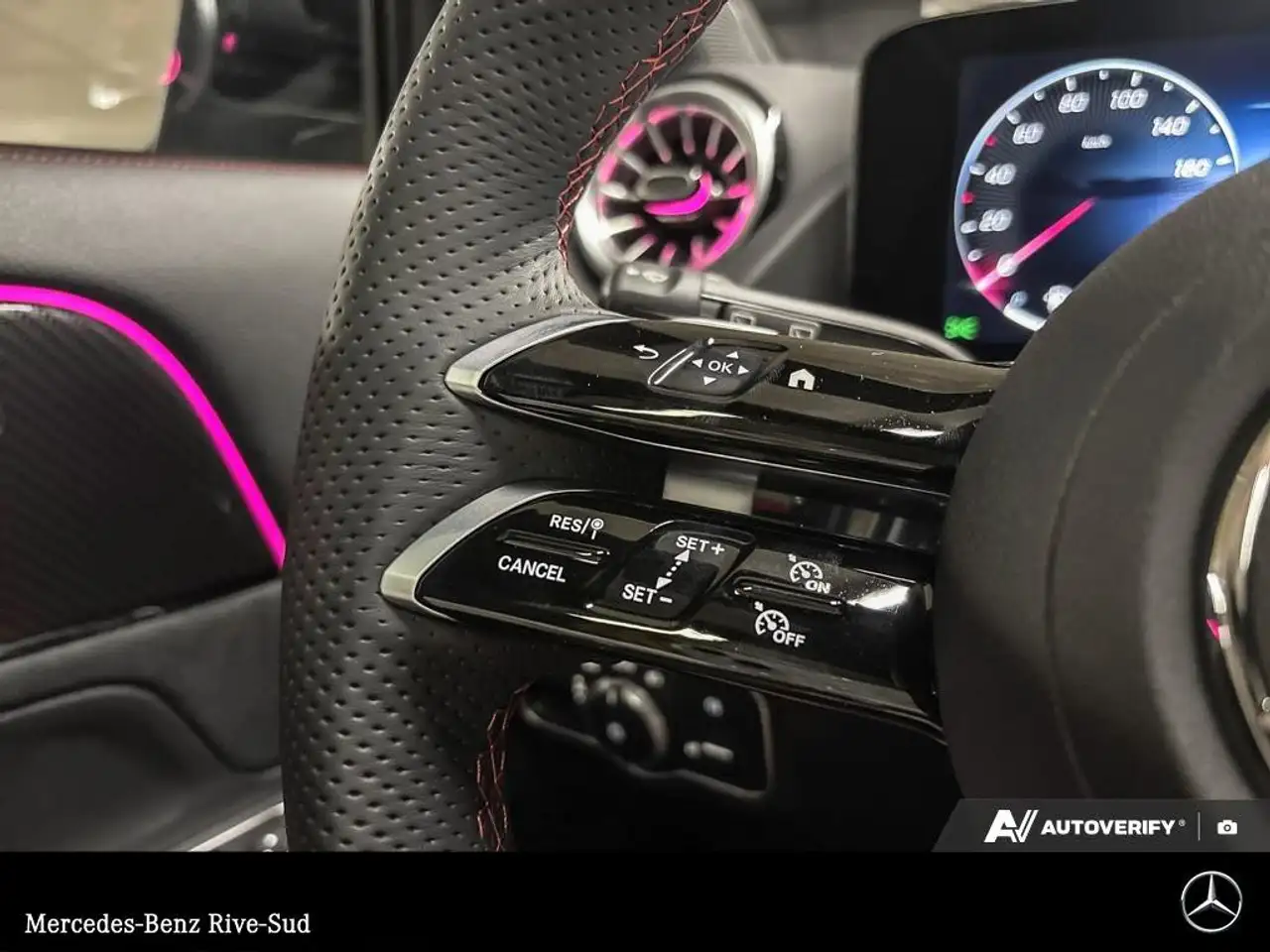 Mercedes-Benz GLA photo Mercedes-Benz GLA