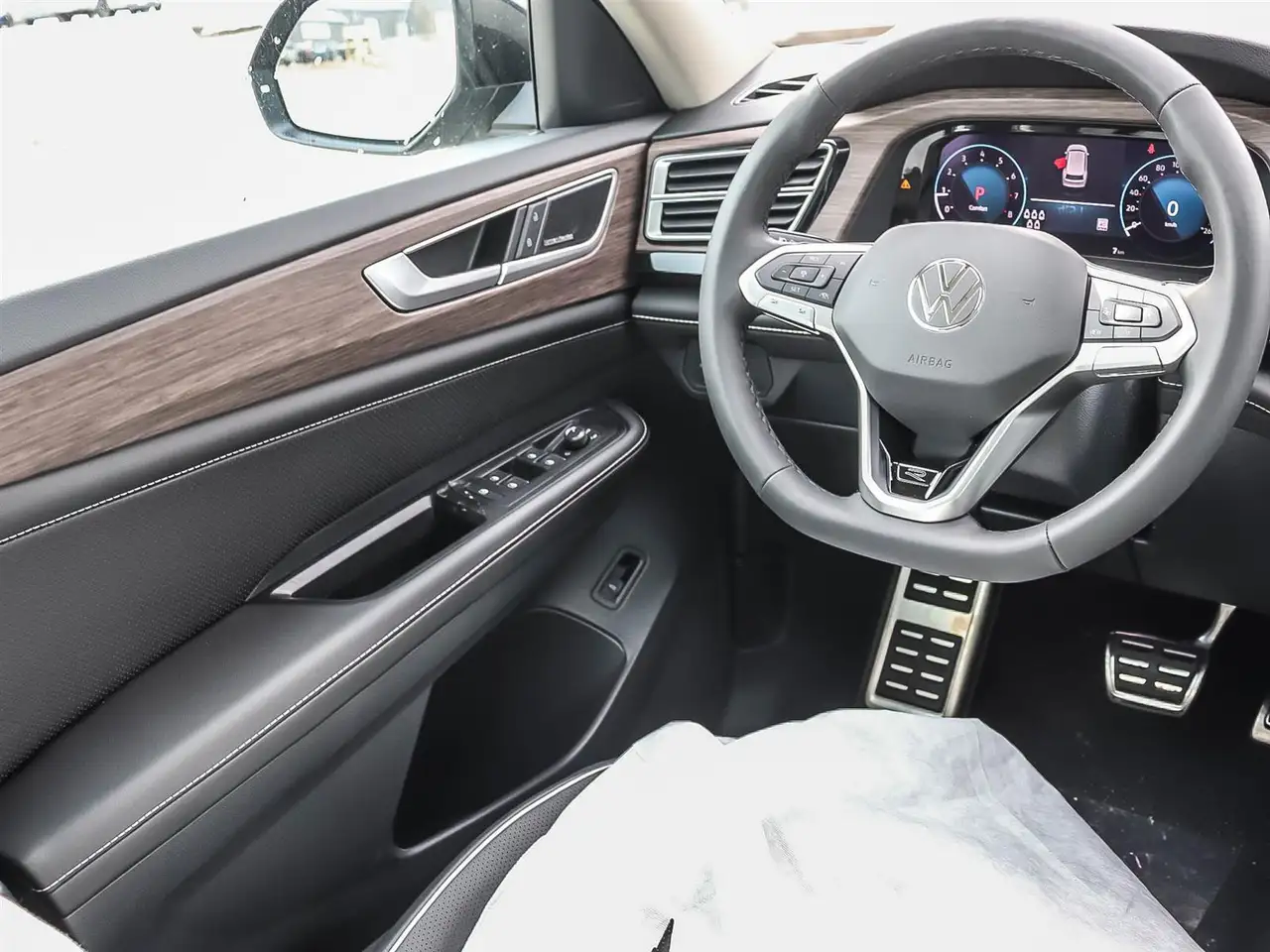 Volkswagen Atlas снимка Volkswagen Atlas