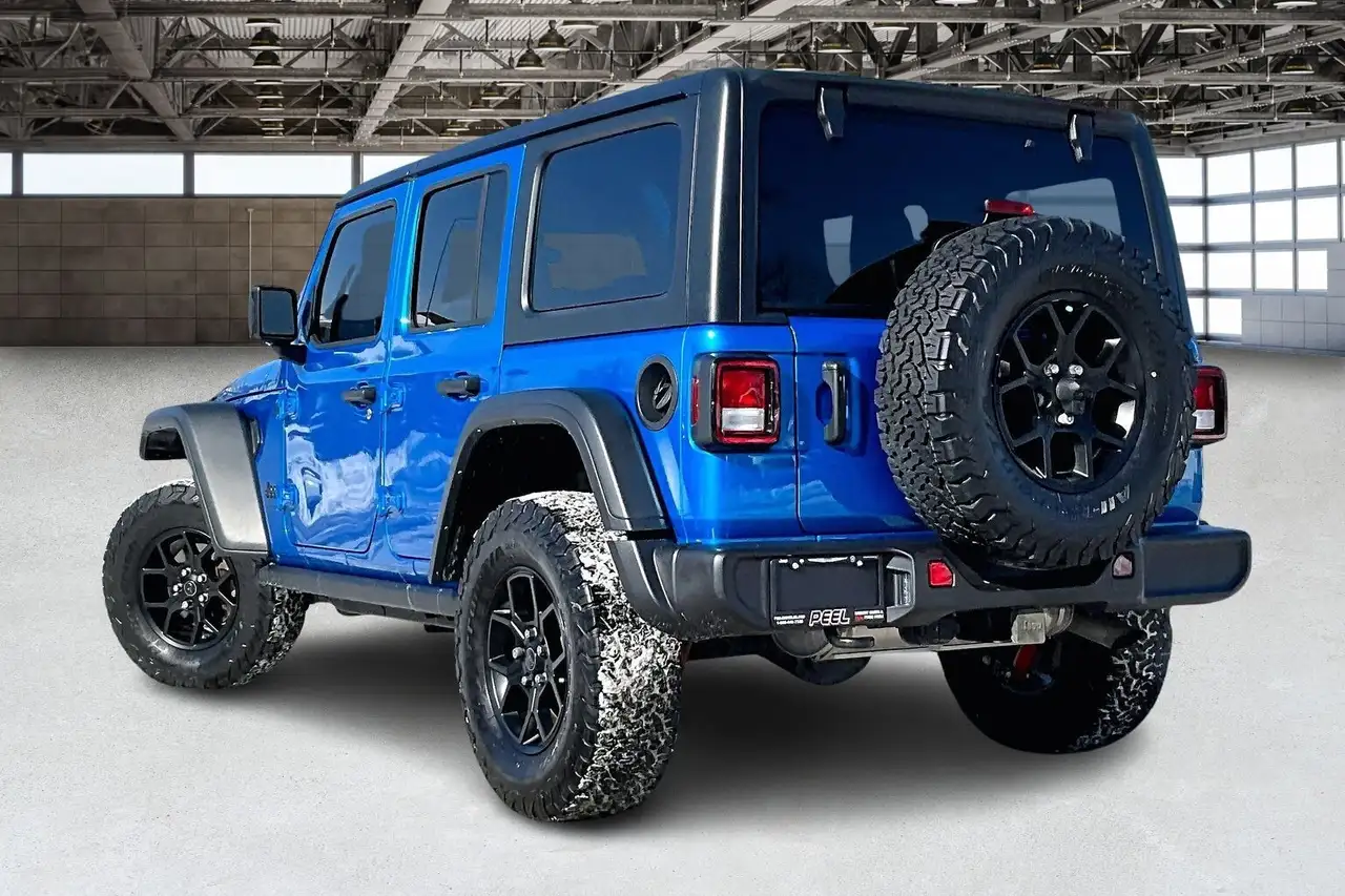 Jeep Wrangler снимка Jeep Wrangler