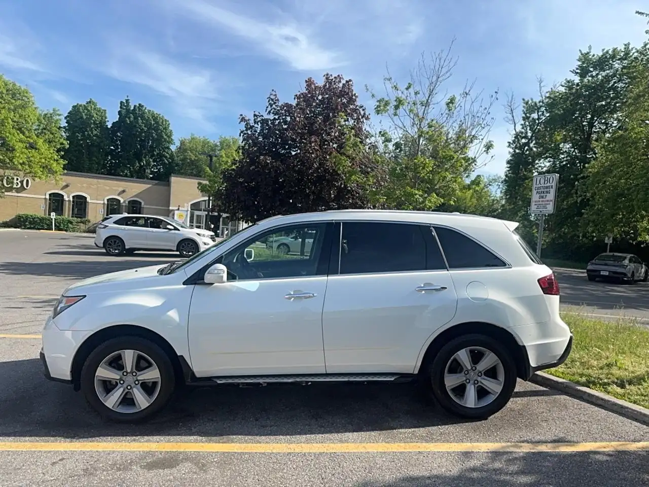 Acura MDX photo Acura MDX