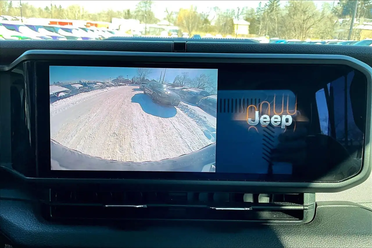 Jeep Wrangler снимка Jeep Wrangler