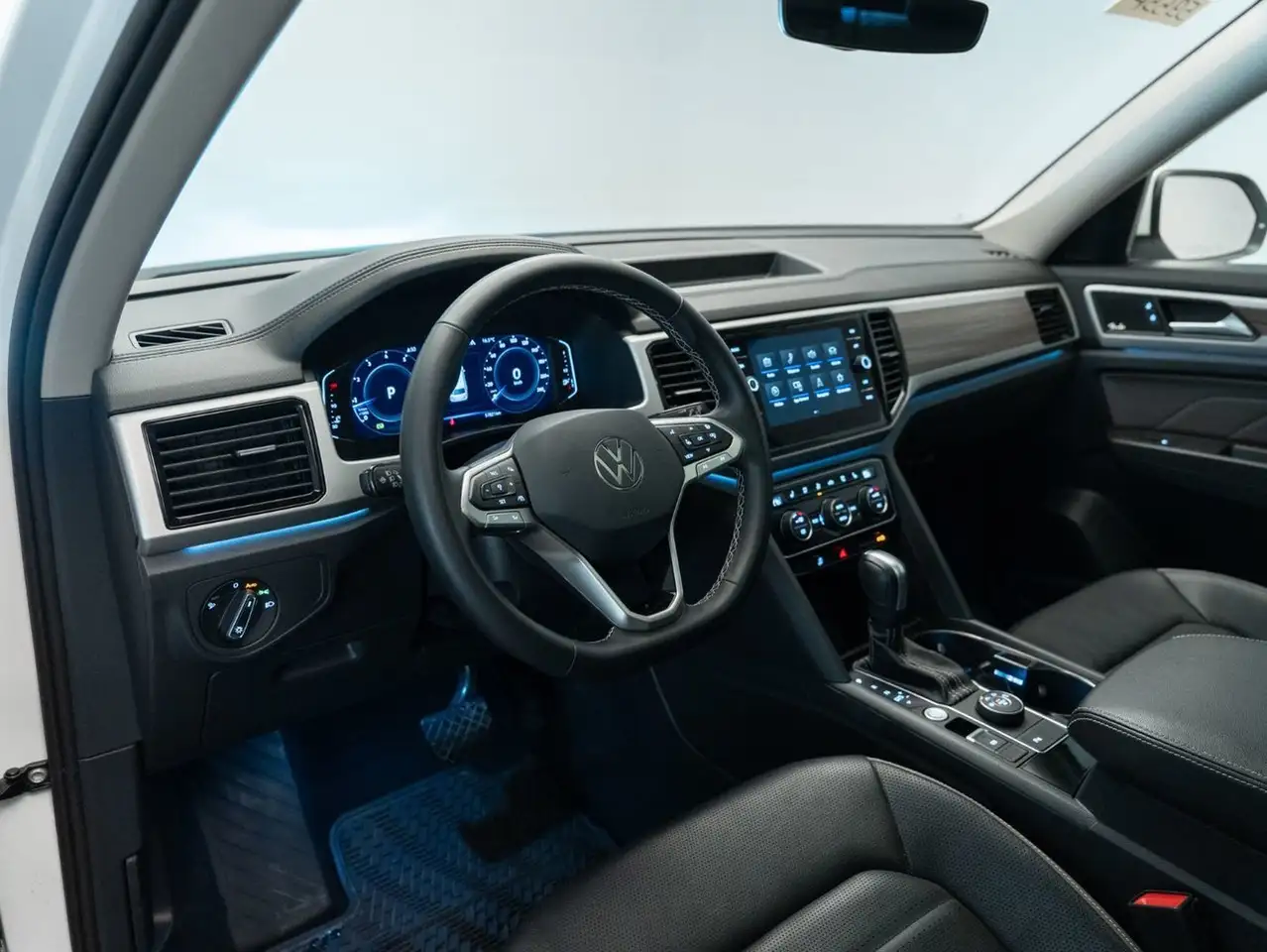 Volkswagen Atlas снимка Volkswagen Atlas