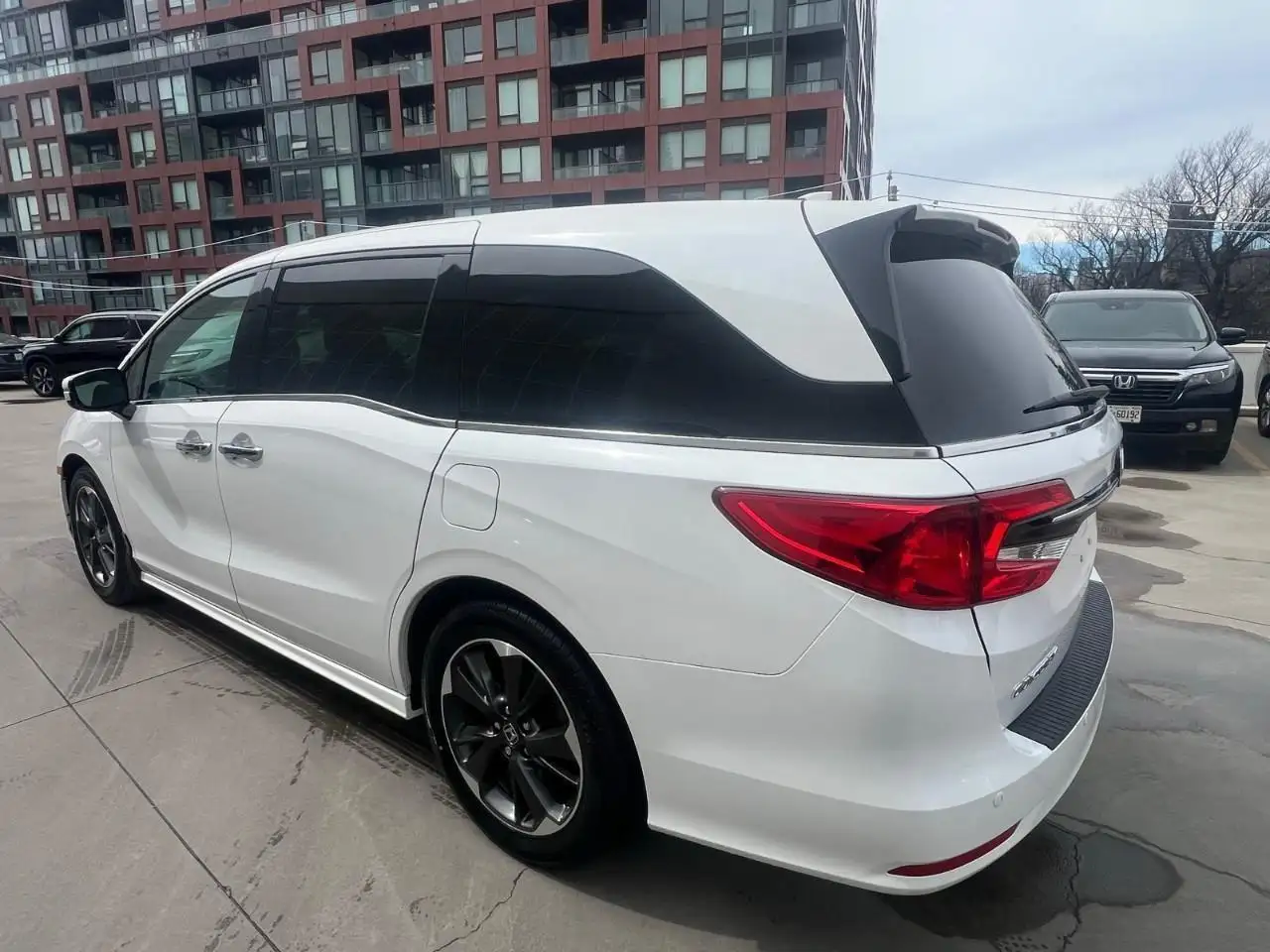 Honda Odyssey снимка Honda Odyssey