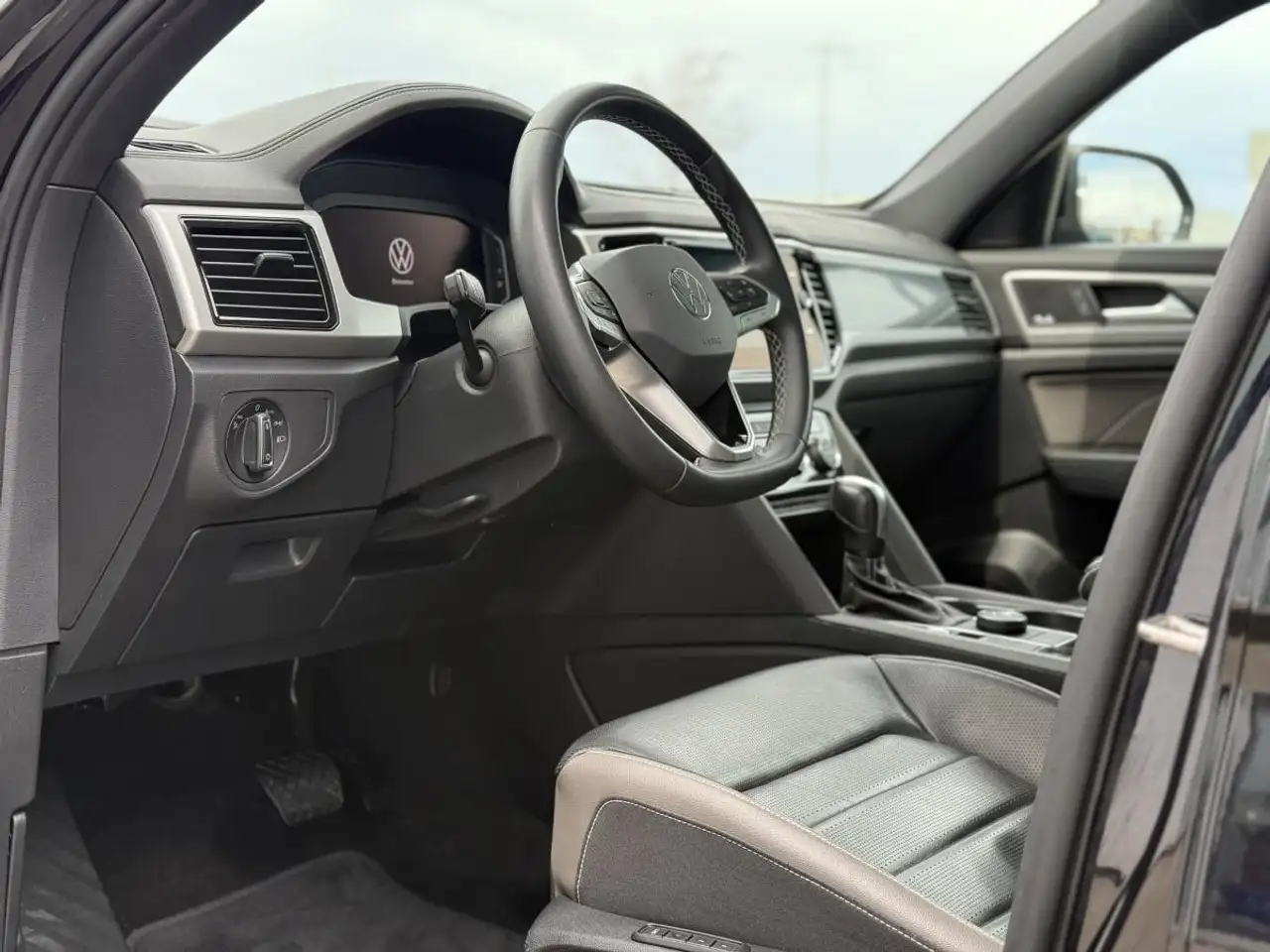 Volkswagen Atlas снимка Volkswagen Atlas