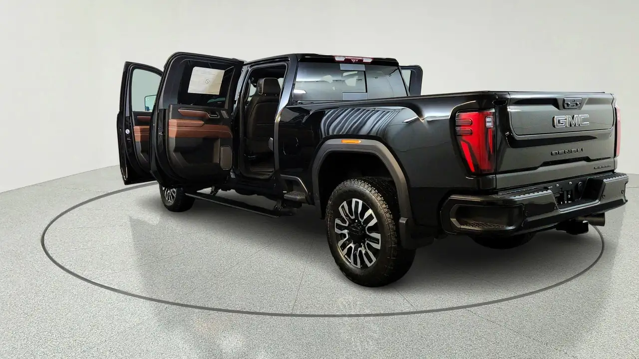 GMC Sierra 2500HD photo GMC Sierra 2500HD