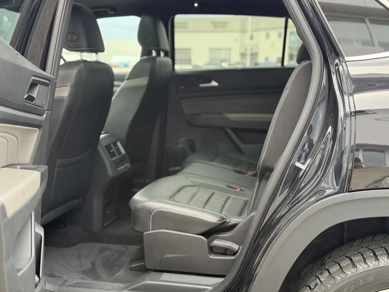 Volkswagen Atlas снимка Volkswagen Atlas