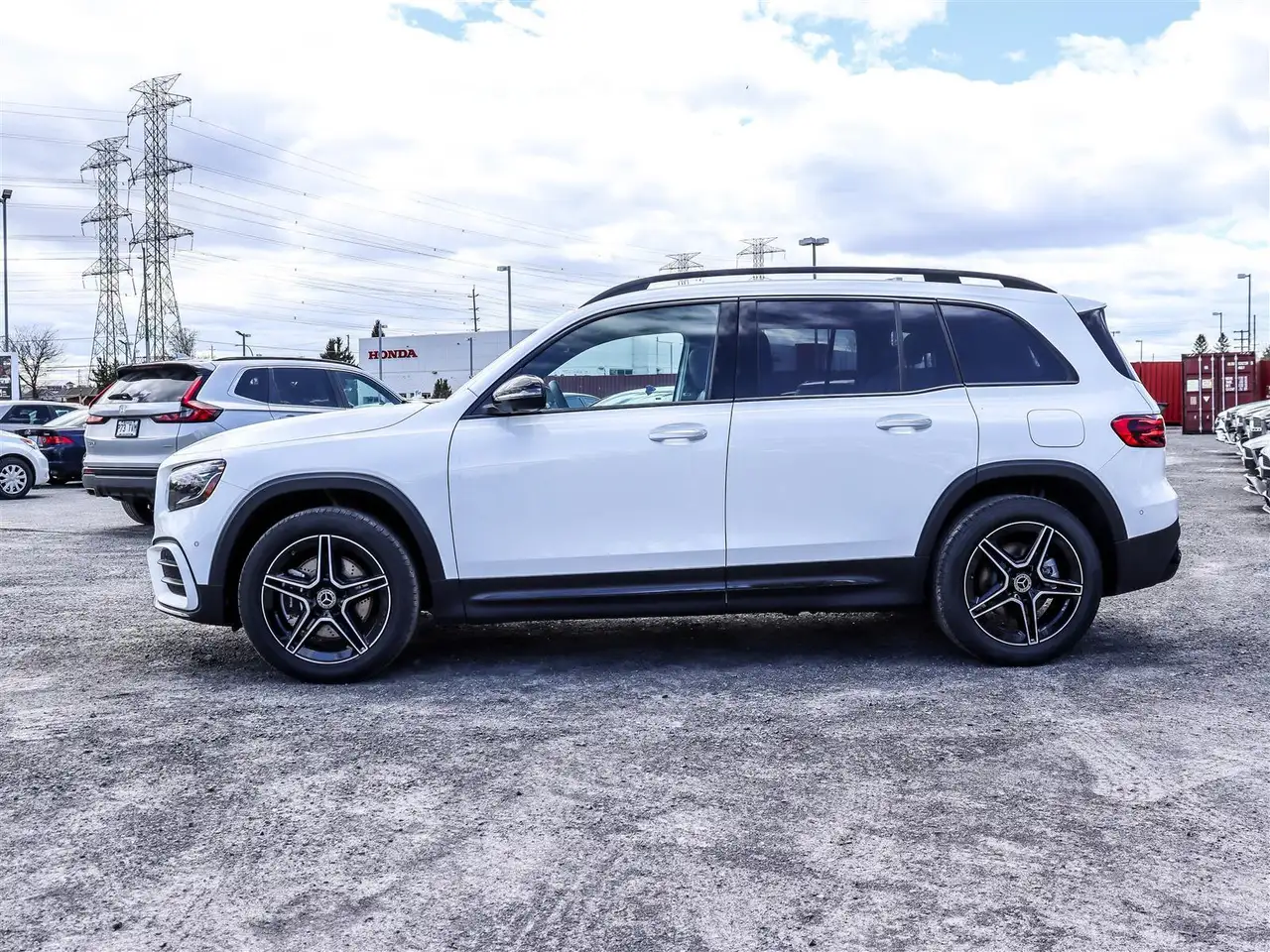 Mercedes-Benz GLB снимка Mercedes-Benz GLB
