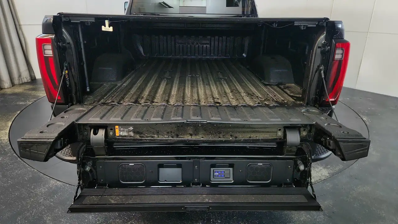 GMC Sierra 2500HD photo GMC Sierra 2500HD