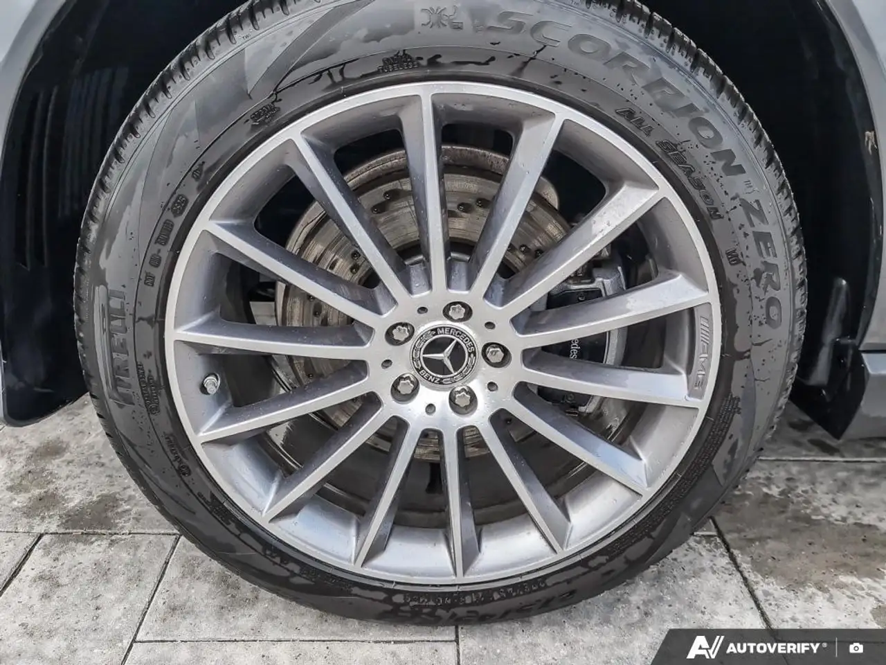 Mercedes-Benz GLE снимка Mercedes-Benz GLE