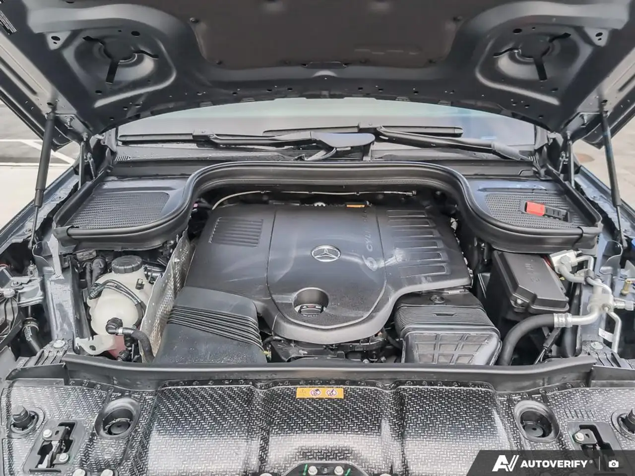 Mercedes-Benz GLE снимка Mercedes-Benz GLE
