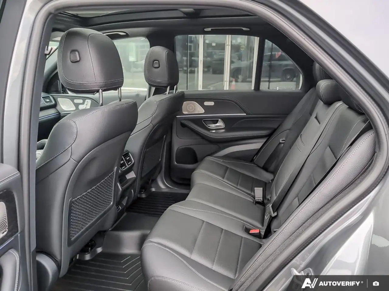 Mercedes-Benz GLE снимка Mercedes-Benz GLE