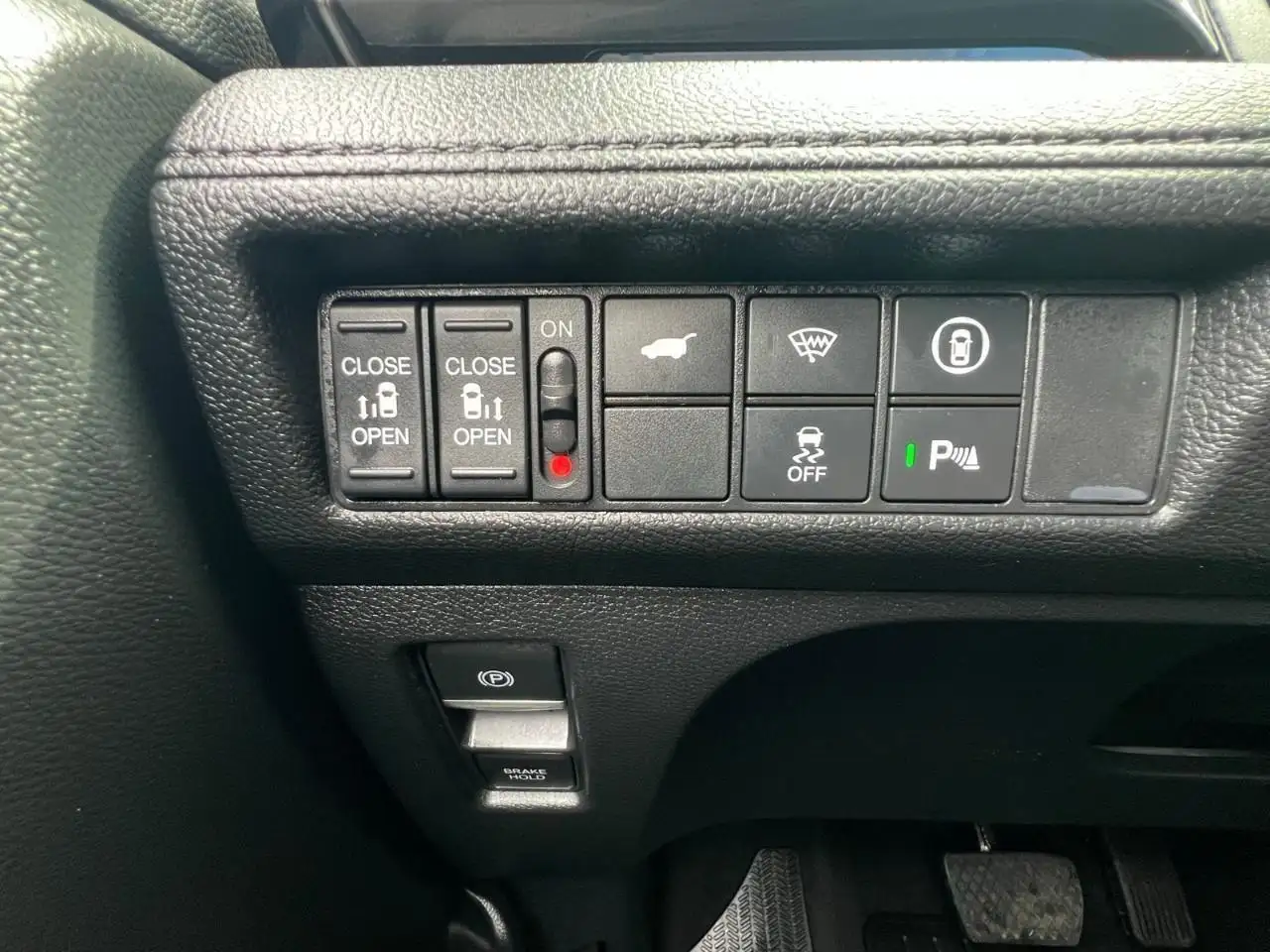 Honda Odyssey снимка Honda Odyssey