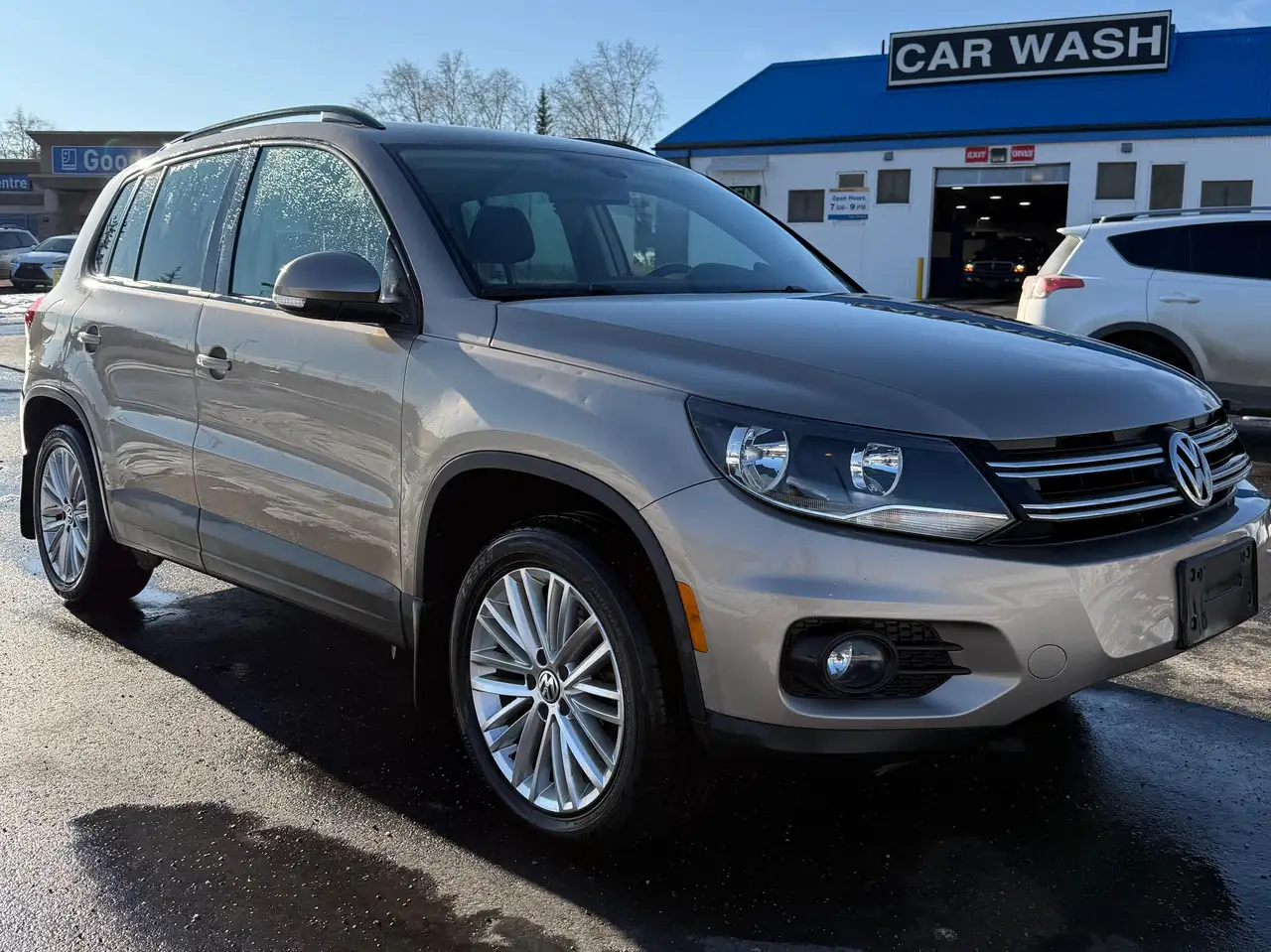Volkswagen Tiguan снимка Volkswagen Tiguan