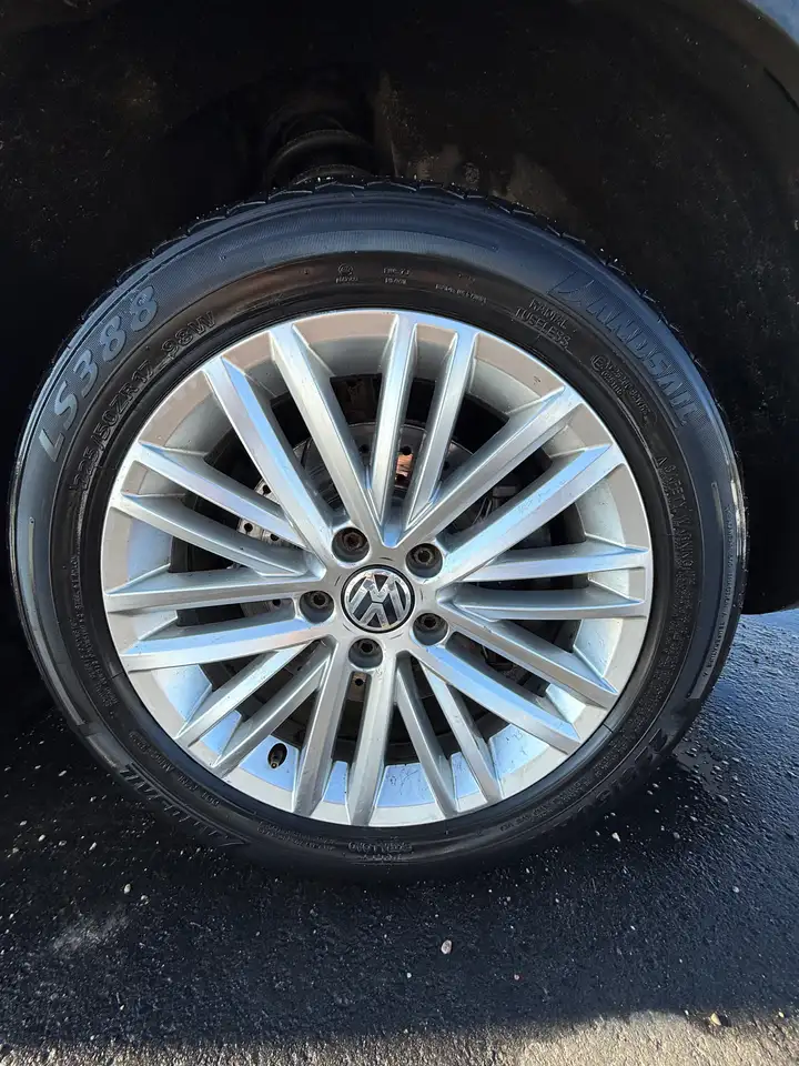 Volkswagen Tiguan снимка Volkswagen Tiguan
