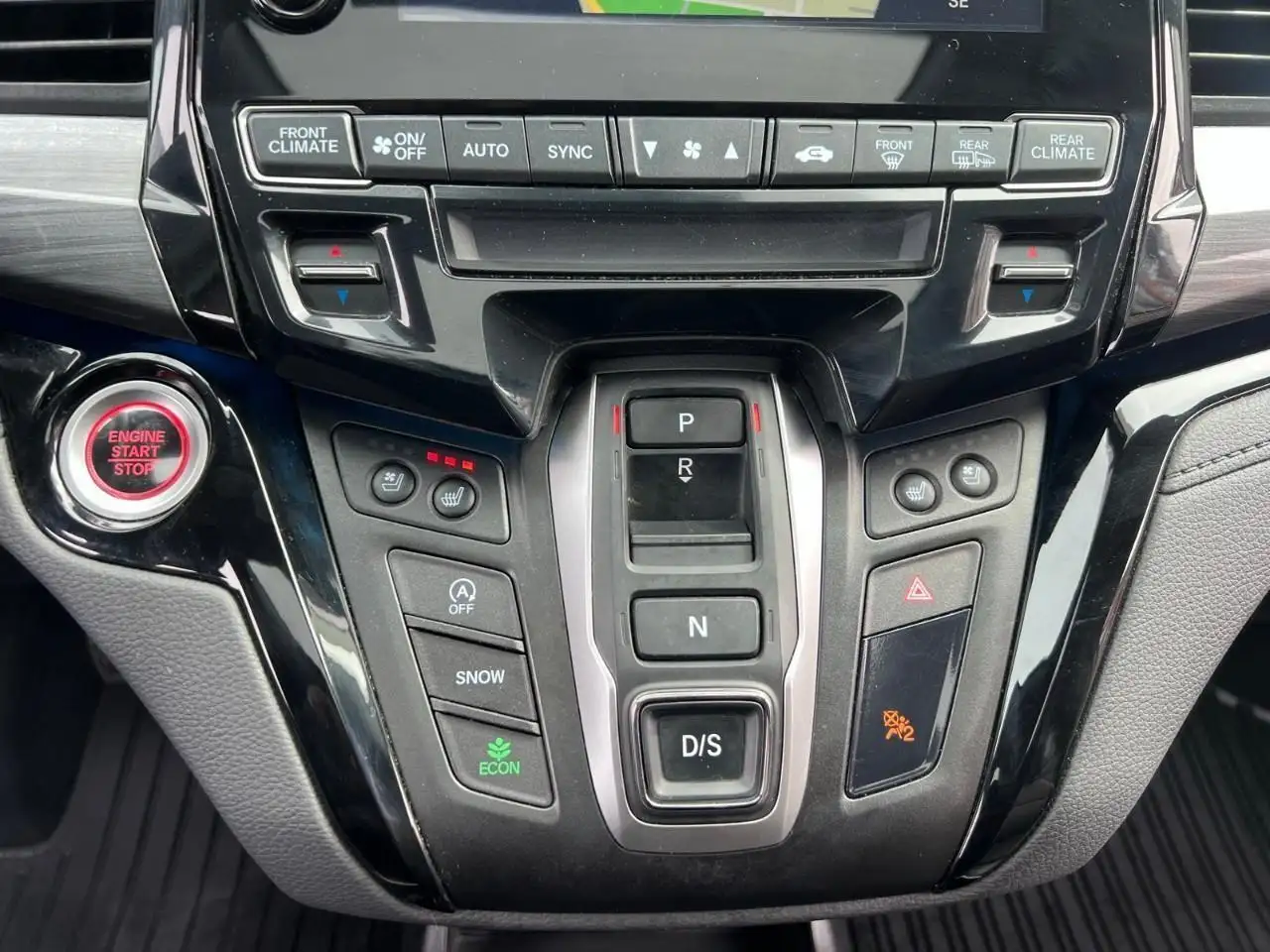 Honda Odyssey снимка Honda Odyssey
