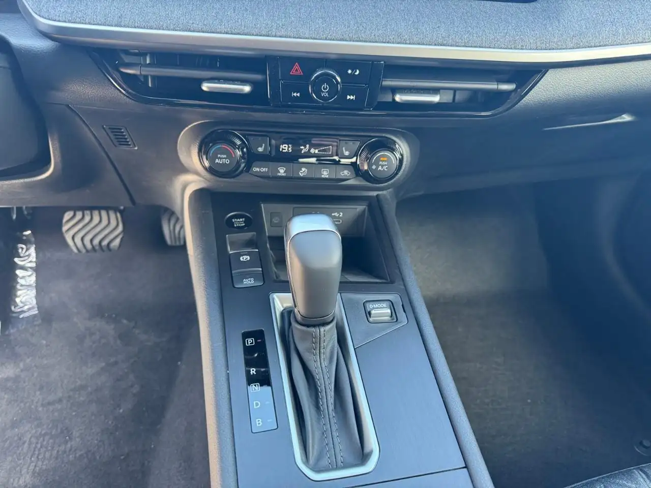 Nissan Kicks photo Nissan Kicks