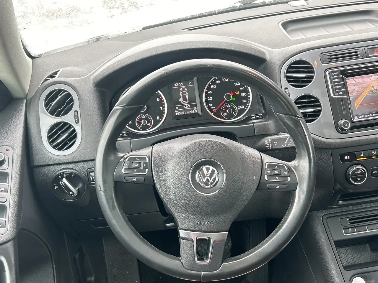 Volkswagen Tiguan снимка Volkswagen Tiguan